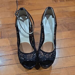 Chic Black Lace Peep-Toe Heels